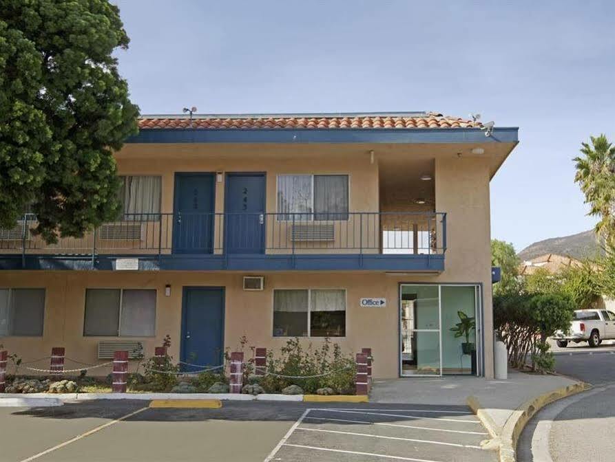 Americas Best Value Inn Thousand Oaks Exterior foto